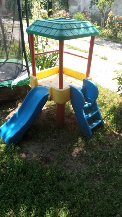 Căsuța tobogan copii folosita