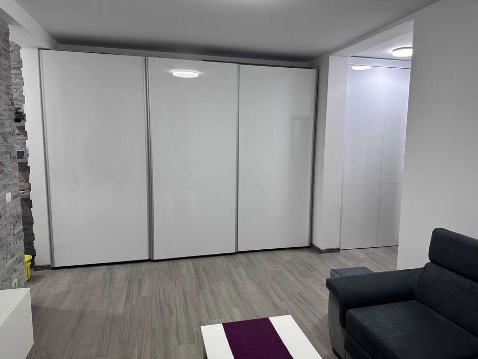 Proprietar, inchiriez apartament 2 camere la parter cu gradina - Giroc