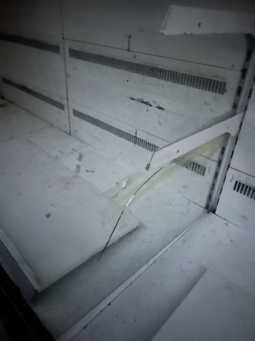 Азн витрина сотилади