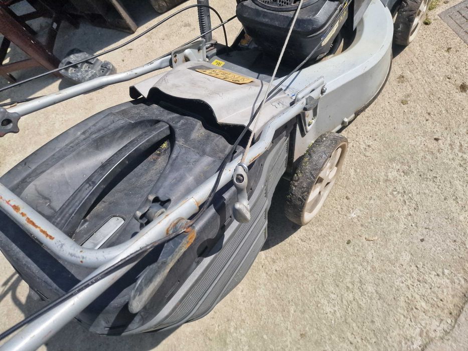 Masina de taiat iarba pe benzina Latime 53cm pe benzina 4CP Trac+COS