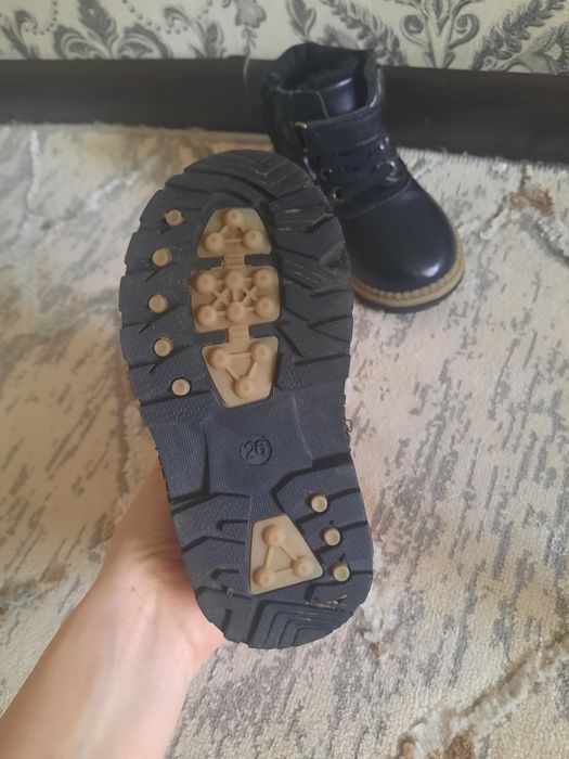 Продам Ботинки..