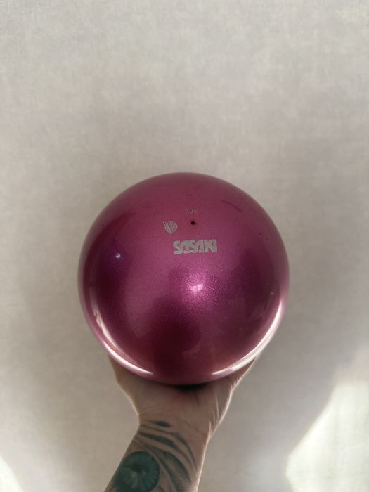 Мяч гимнастический