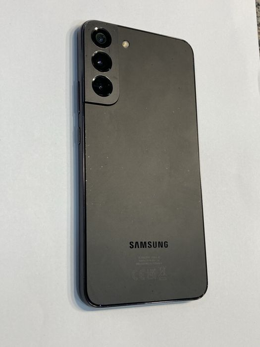 Samsung S22 Plus • 256 GB • de piese