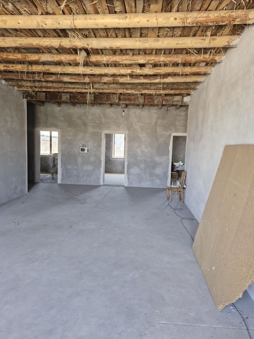 Зомин тумани, Навбахор мфй, 12-уй сотилади