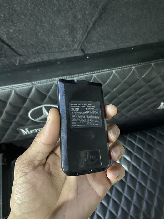 Pioneer pult sotiladi