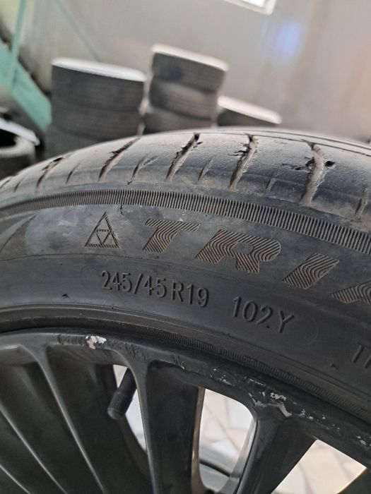 Диски мерс 245/45/19 комплект