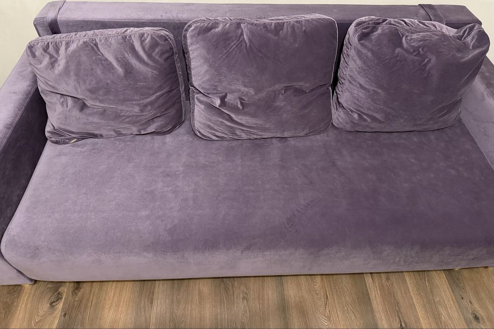 Диван в идеальном состоянии. Срочно, торг возможен