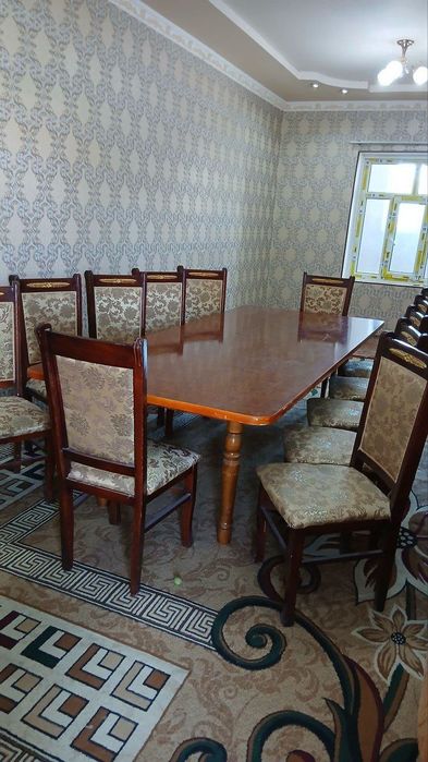 Kreslo va 12 tali stol stul nabor sotiladi