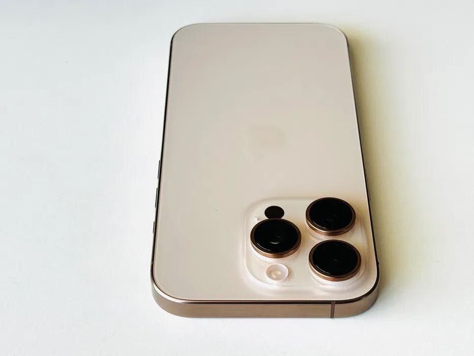 Iphone 16 Pro 128GB Desert Titanium Гаранция 6 месеца