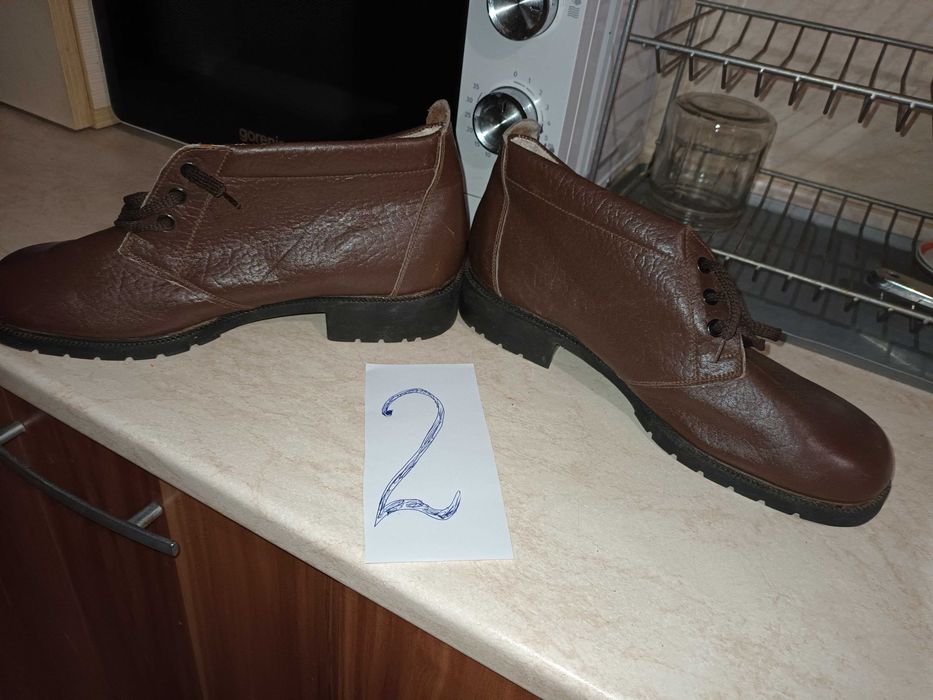 боти естествена кожа  .№ 42 чисто нови