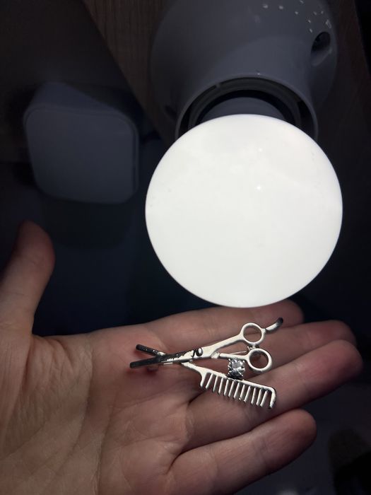 Парикмахерская брошь, с камнем Сваровски