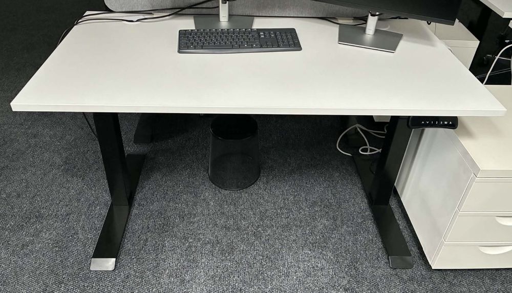 Ергономично Височинно Бюро Ergo Desk Pro