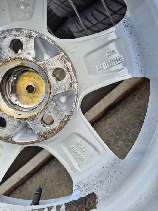 Джанти  Alutec 14 цола , 5х100 , 5j ,et35 , 175/70/14 Vw Skoda  Toyota