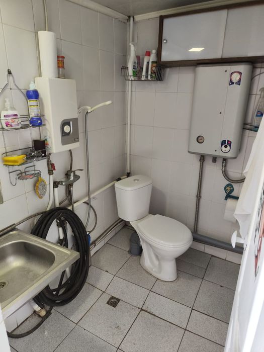 Продам гараж с хоз.блоком