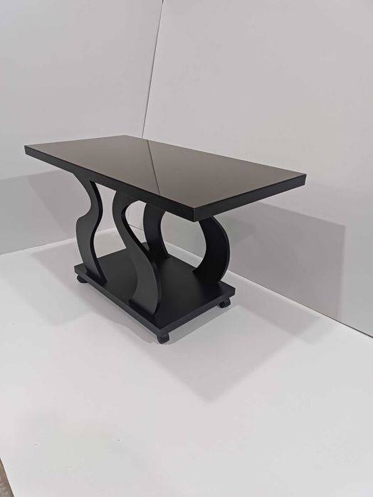 Стол журнальный столик.Мебель.