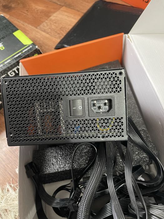 Блок питания COUGAR BXM 700