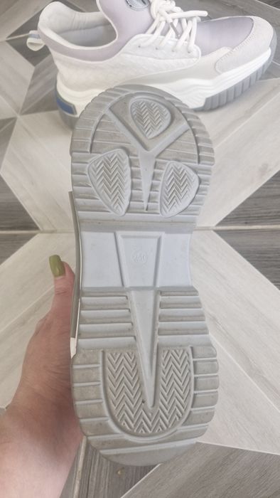 Кроссовки 39 размер