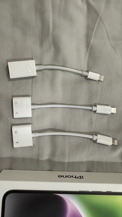 Продавам Iphone 14 64gb