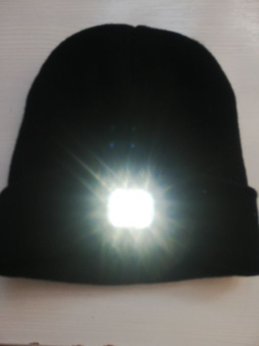 Шапка с фонариком