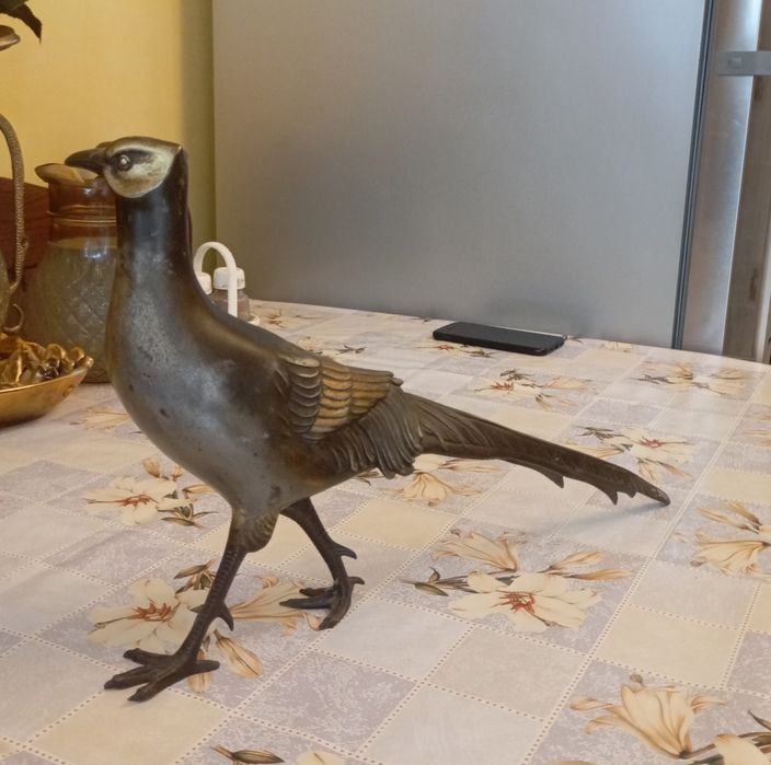 Fazan din bronz ,o piesă. rară , eleganță și rafinament ..