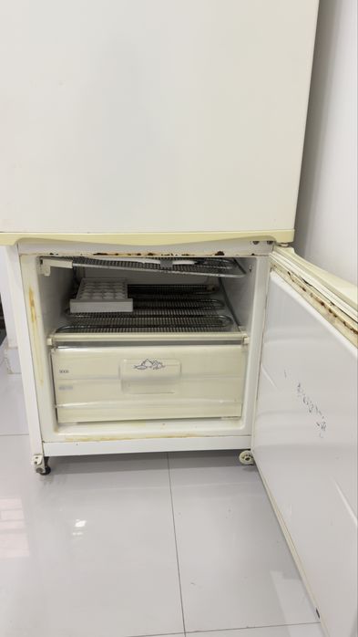 Холодильник хороший рабочий