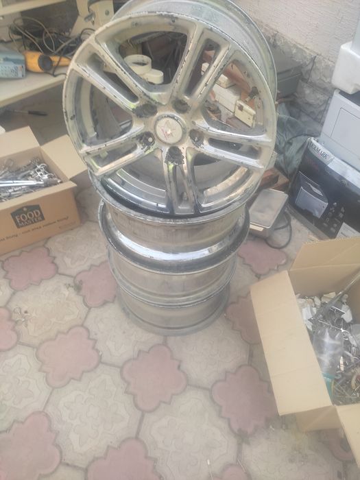 Продам диски комплект состояние отличное