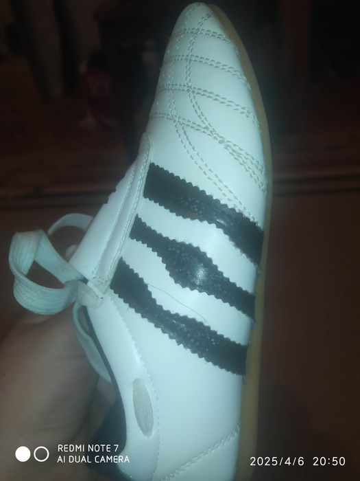 Продам детскую обувь