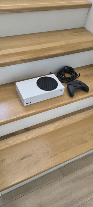 Xbox Series S / 1 controller