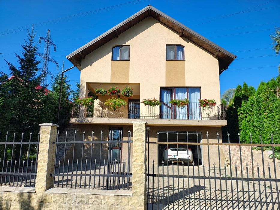 Casa de vânzare în Carlig.