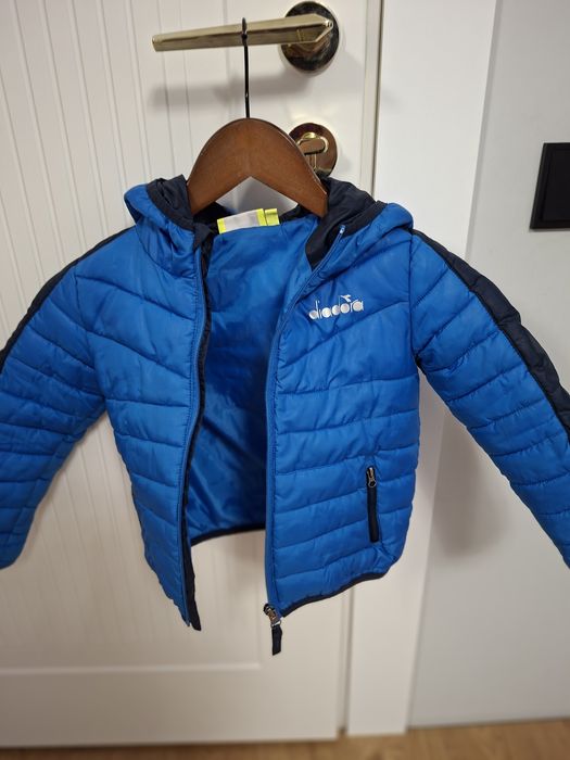 Продам куртки на мальчика