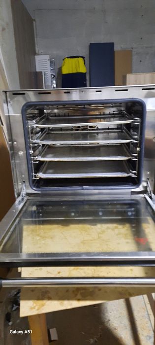 Продам печь конвекционная (Новый)