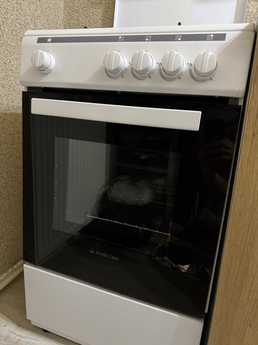 Aragaz 4 ochiuri / 4 arzatoare si cuptor ca nou