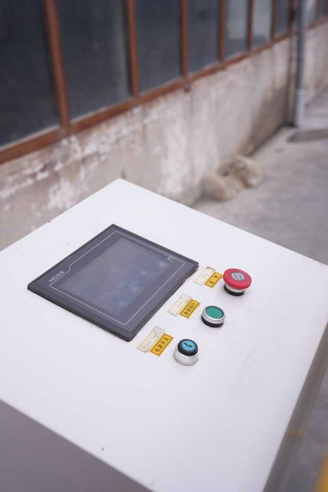 Shina lenta o‘raydigan apparat + lenta | Deyarli yangi | Avtomatik