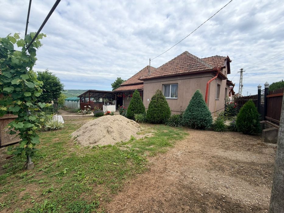 Casă de vânzare în localitatea Deaj