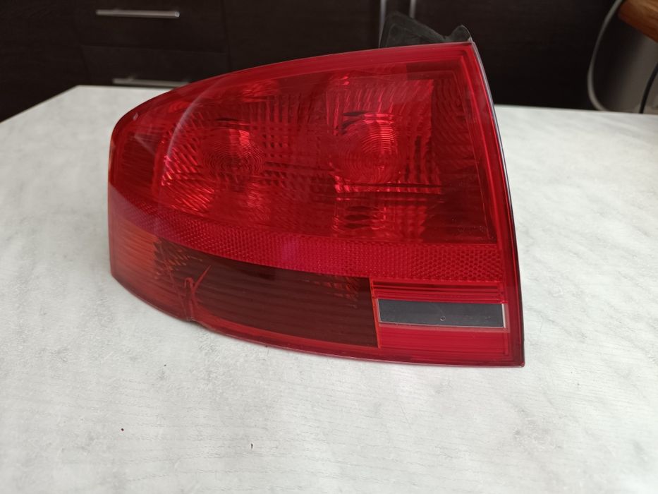 Фара на Ауди А4 б7