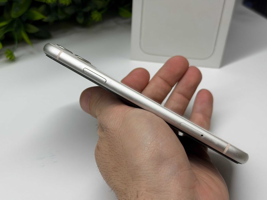 iPhone 11 64GB 100% батерия White Гаранция
