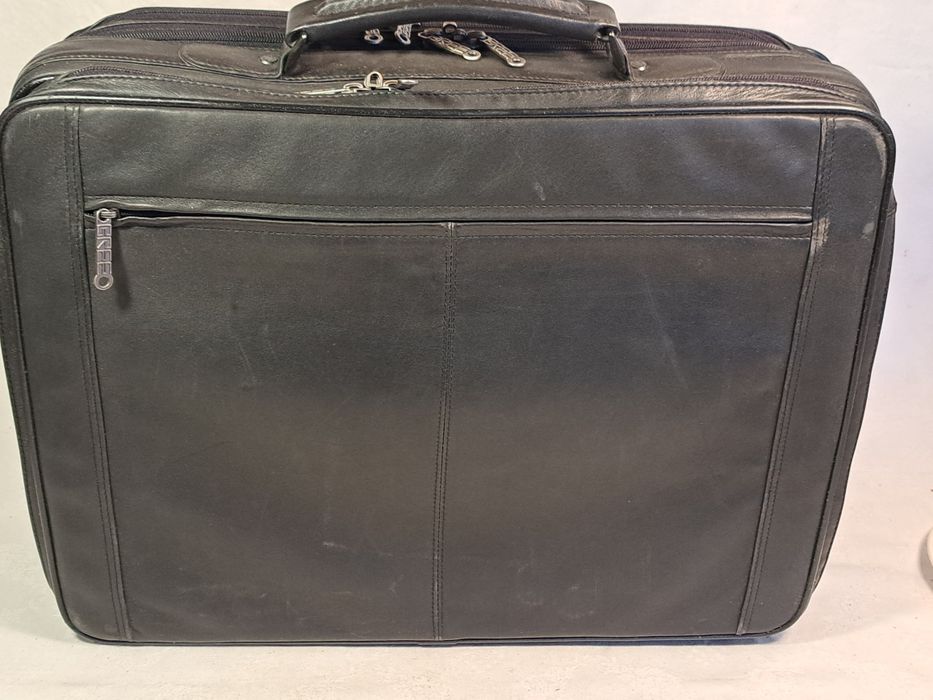 Луксозен кожен бизнес куфар Bree