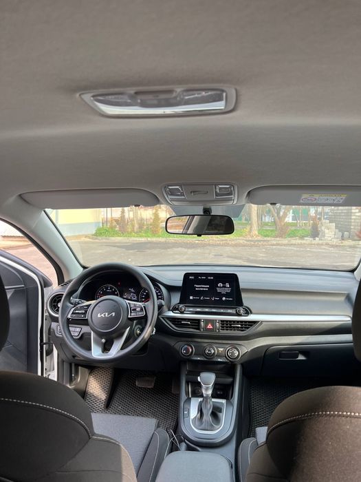 Kia Cerato 2024 1 poz