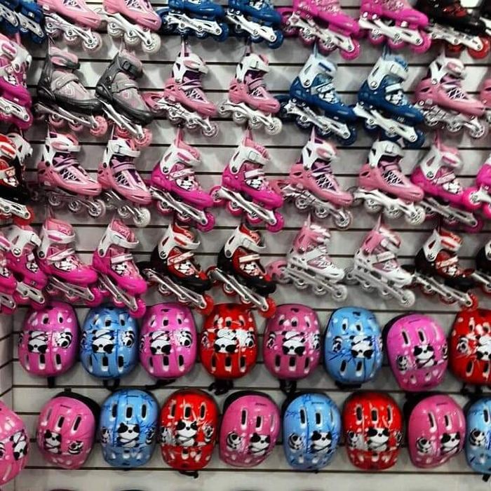 Роликовые коньки