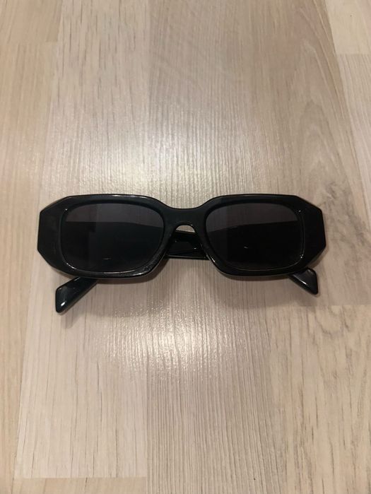 Prada Очила Черни