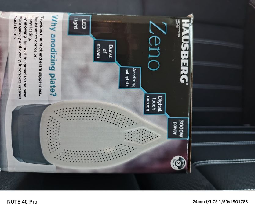 Fier de calcat cu ecran LED HAUSBERG HB-7825NG, talpa din titan