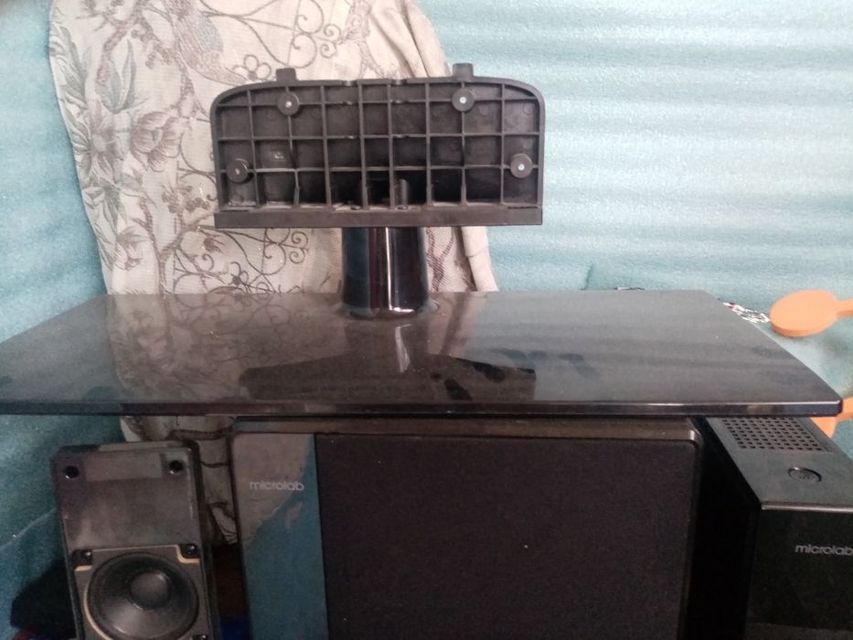 Продаю сабвуфер Microlab FC 362 срочно