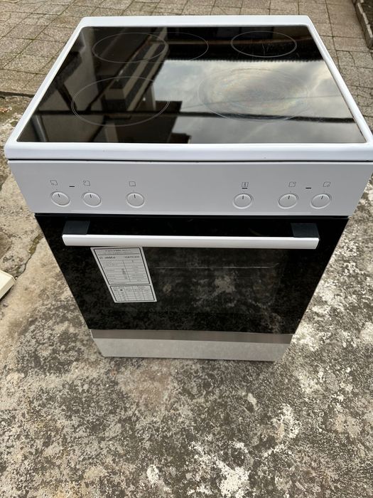 Свободно стояща готварска печка Бош/BOSCH