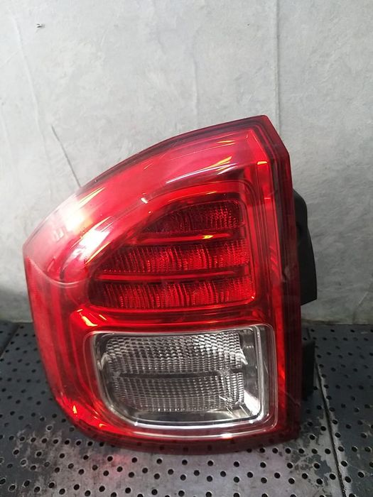 Stop tripla lampa stanga jeep compass mk49 05182543 05182545