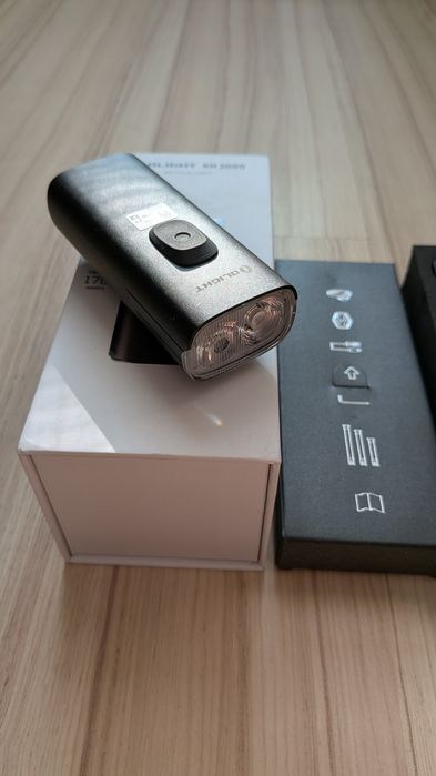 Фенер за велосипед Olight RN 2000