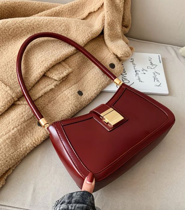 Сумка через плечо красная