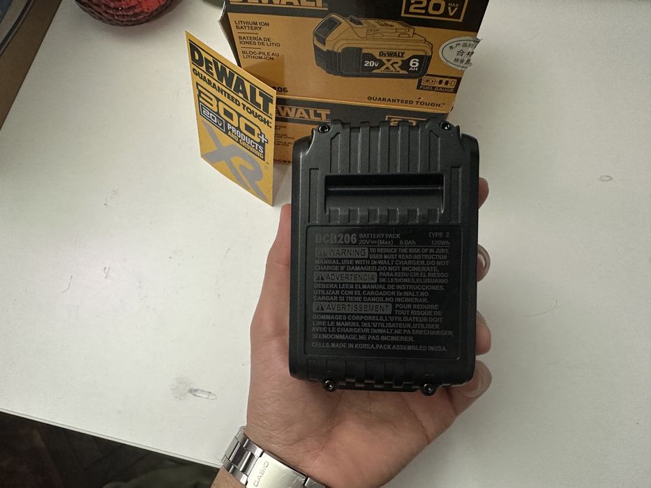 Acumulator/baterie dewalt 6ah 20v per bucata