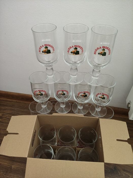 Pahare sticla bere Birra Moretti