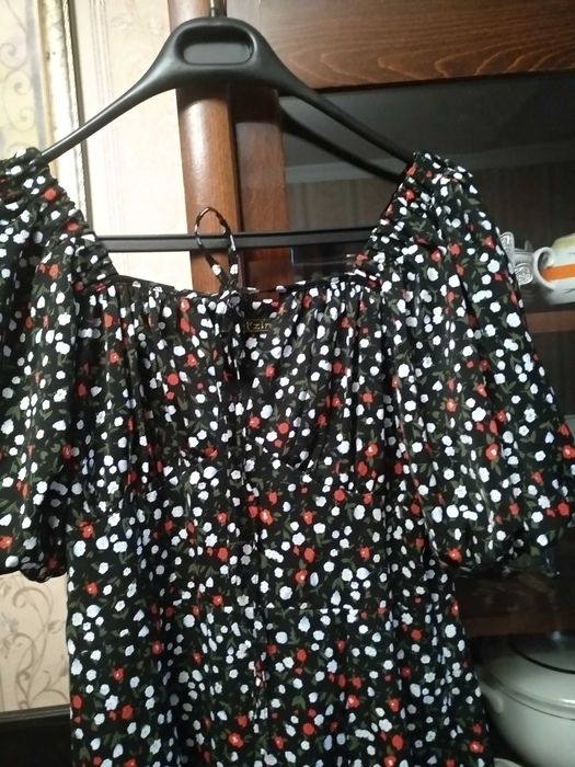 Платье сарафан с цветочками черный