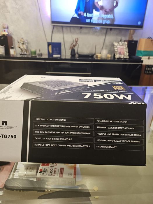 Vând  Sursa Thermalright   80+ Gold 750W pci-e 5.0 garanție pcgarage